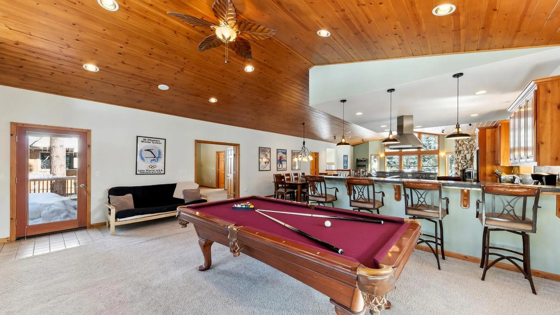 Apartment Artisan Chalet: Pet Friendly Deluxe Kitchen Games South Lake Tahoe